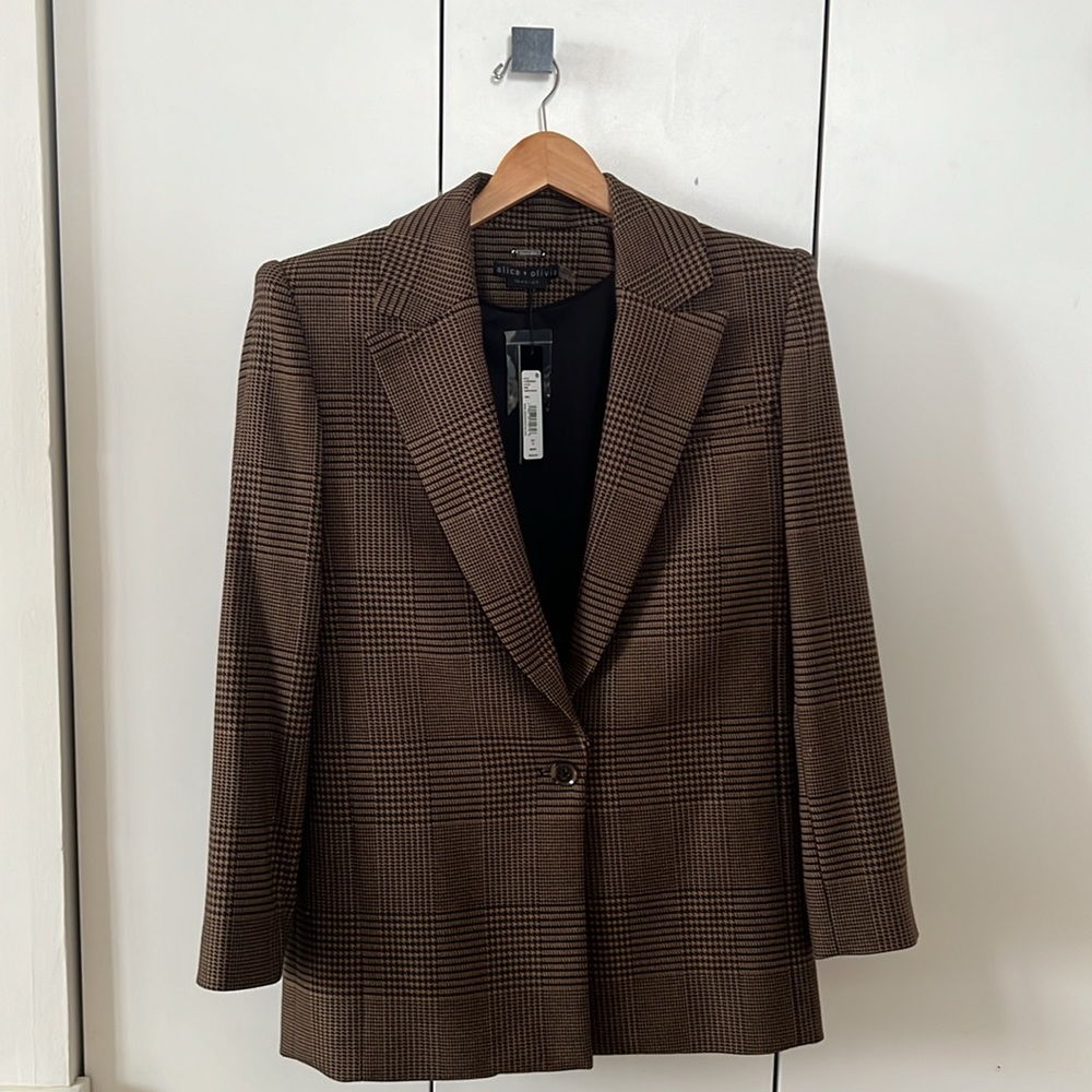 NTW Alice+Olivia staple blazer
